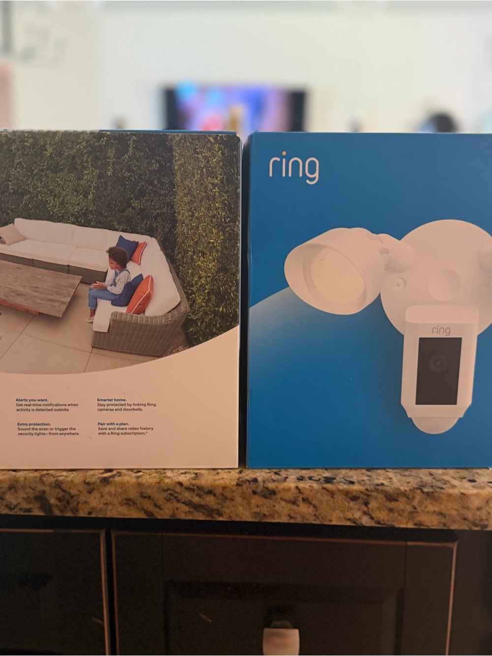 Ring Floodlight Camera Kit - White with Blue Packaging